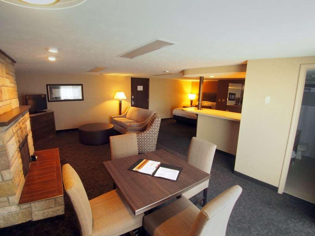 Evergreen Resort Cadillac Rum bild